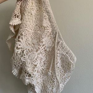 Cream knitted like short shorts.